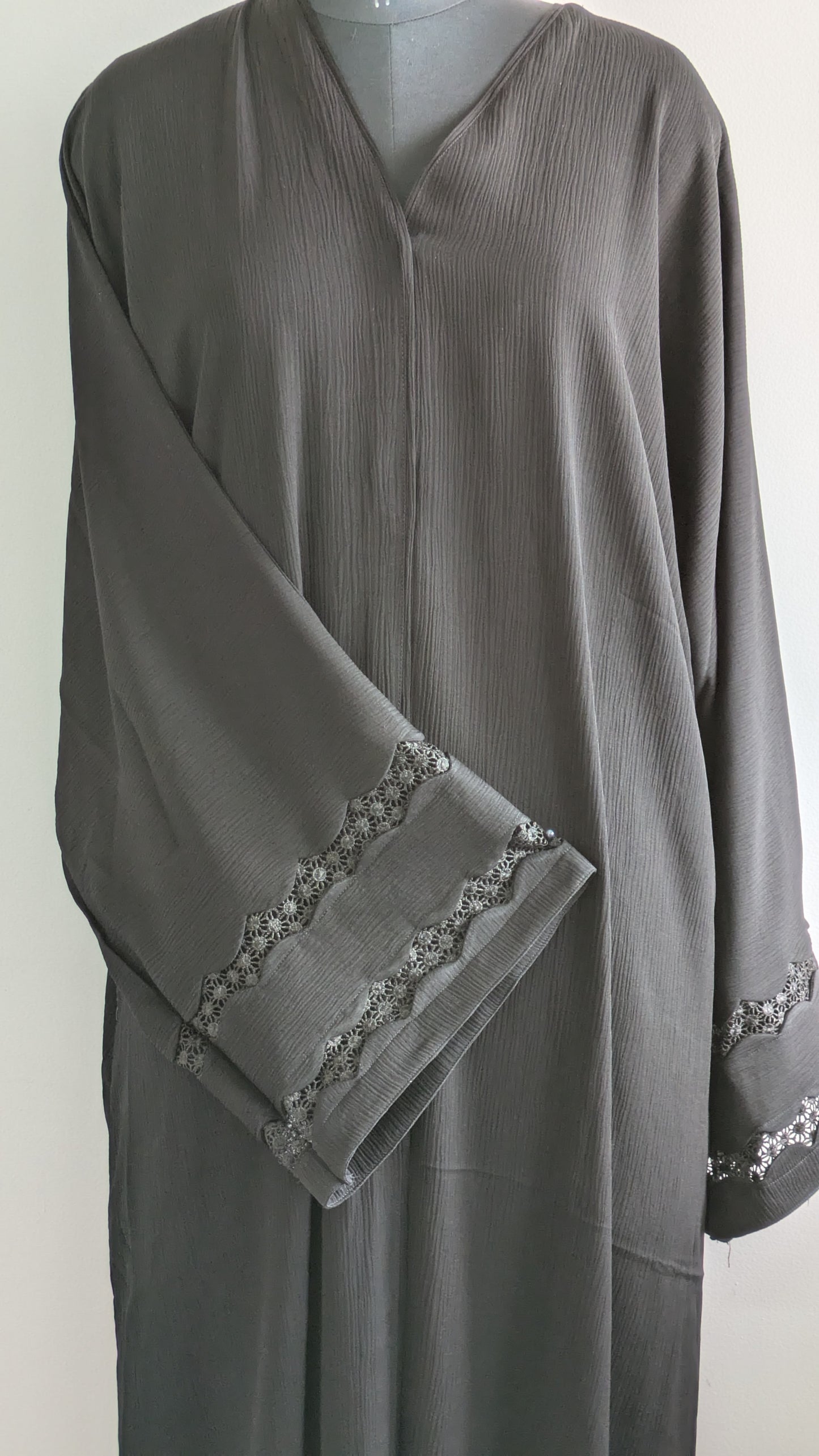 Zayba Black Abaya