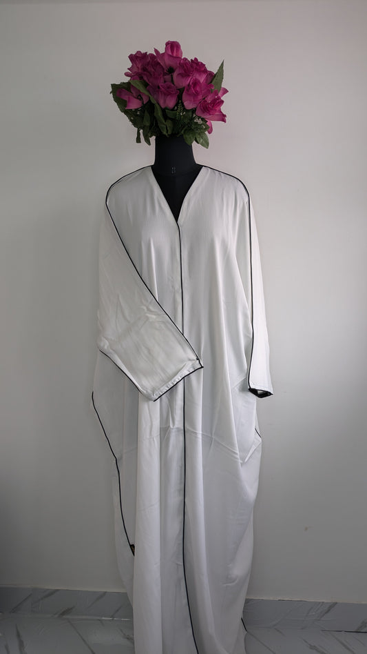 Ziah White  Kaftan Abaya